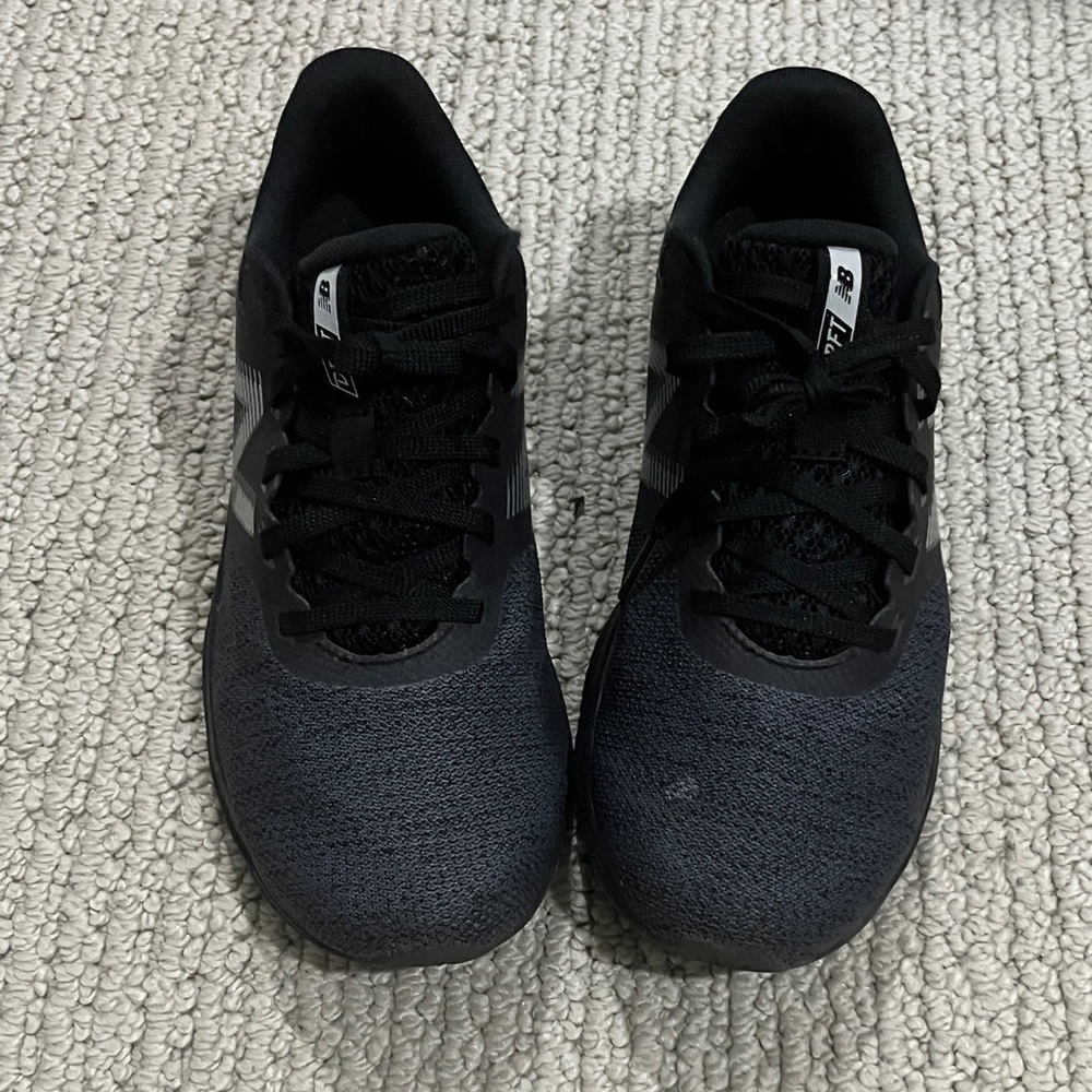 New Balance Men's Black Athletic Shoes